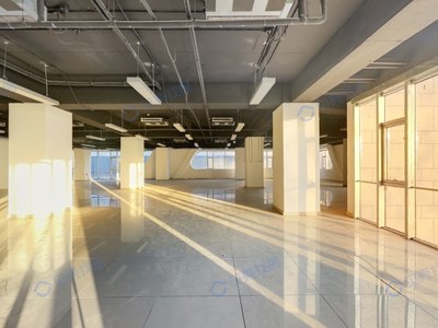 【中關(guān)村翠湖科技園云中心650平近地鐵精裝朝東/面積650m/價格6.53萬元/月/精裝/可注冊,適合行業(yè):IT科技,貿(mào)易零售